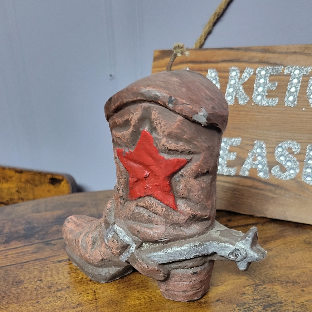 Vintage Rustic Cowboy Boot candle with Red Star super cute - Picture 4 of 12